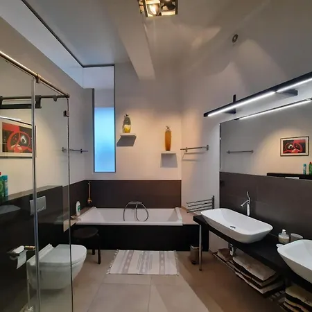 Apartman Superbe Loft De Caractere Avec Garage A 10' Du Centre *