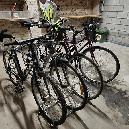 Superbe Loft De Caractère Avec Garage à 10' Du Centre *